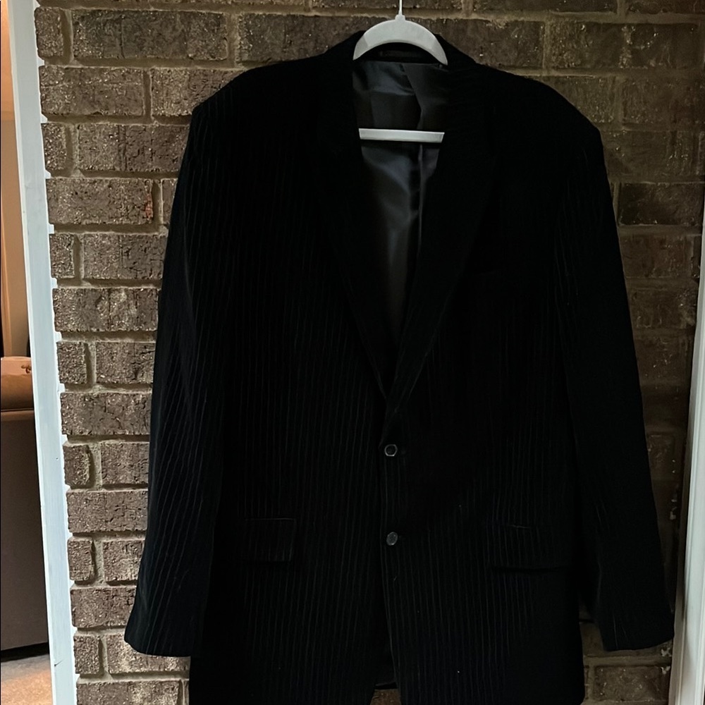 Inserch Black Sport Coat with Notched Lapel and Structured Shoulders 44L